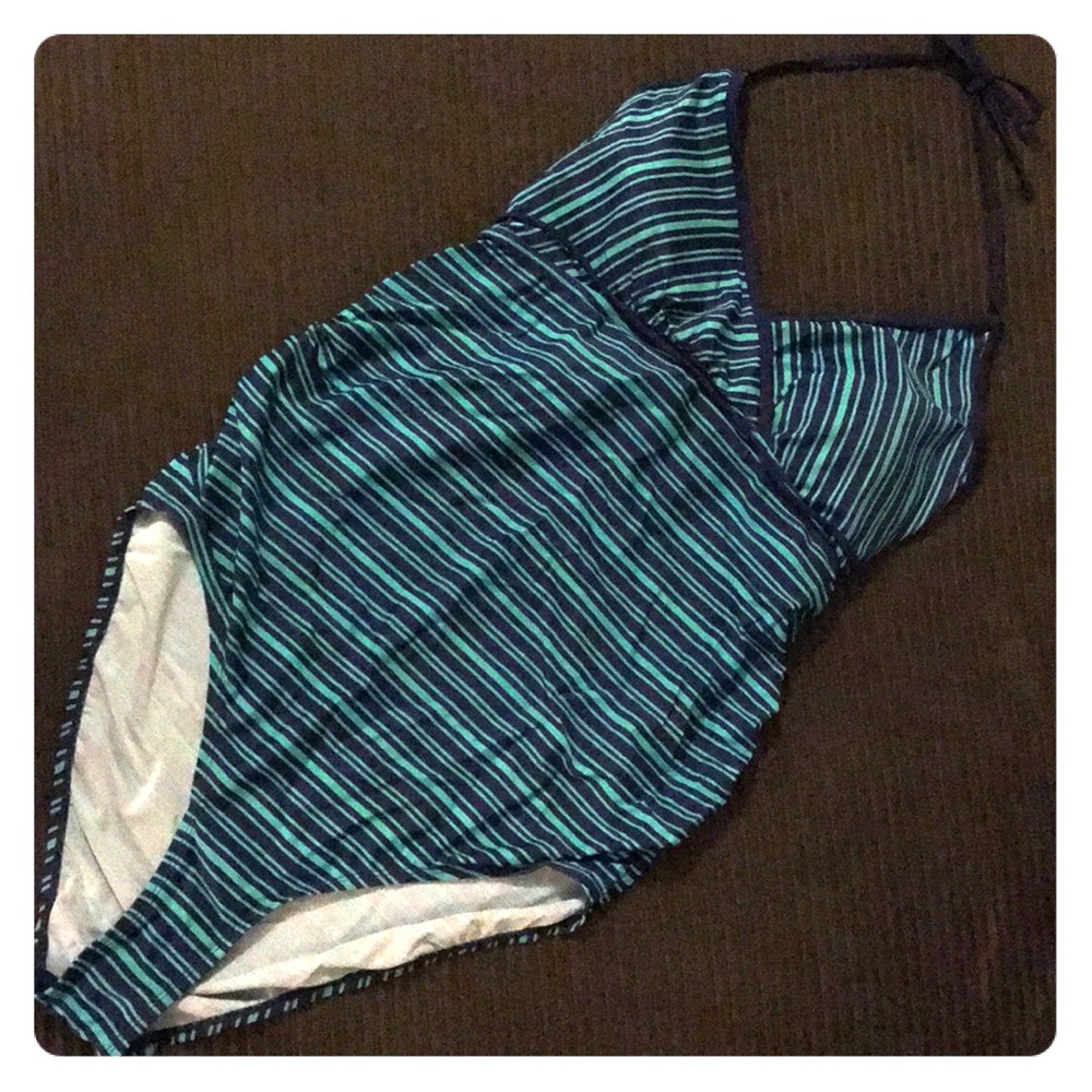 Maternity bathing suit - Picture 2 of 3